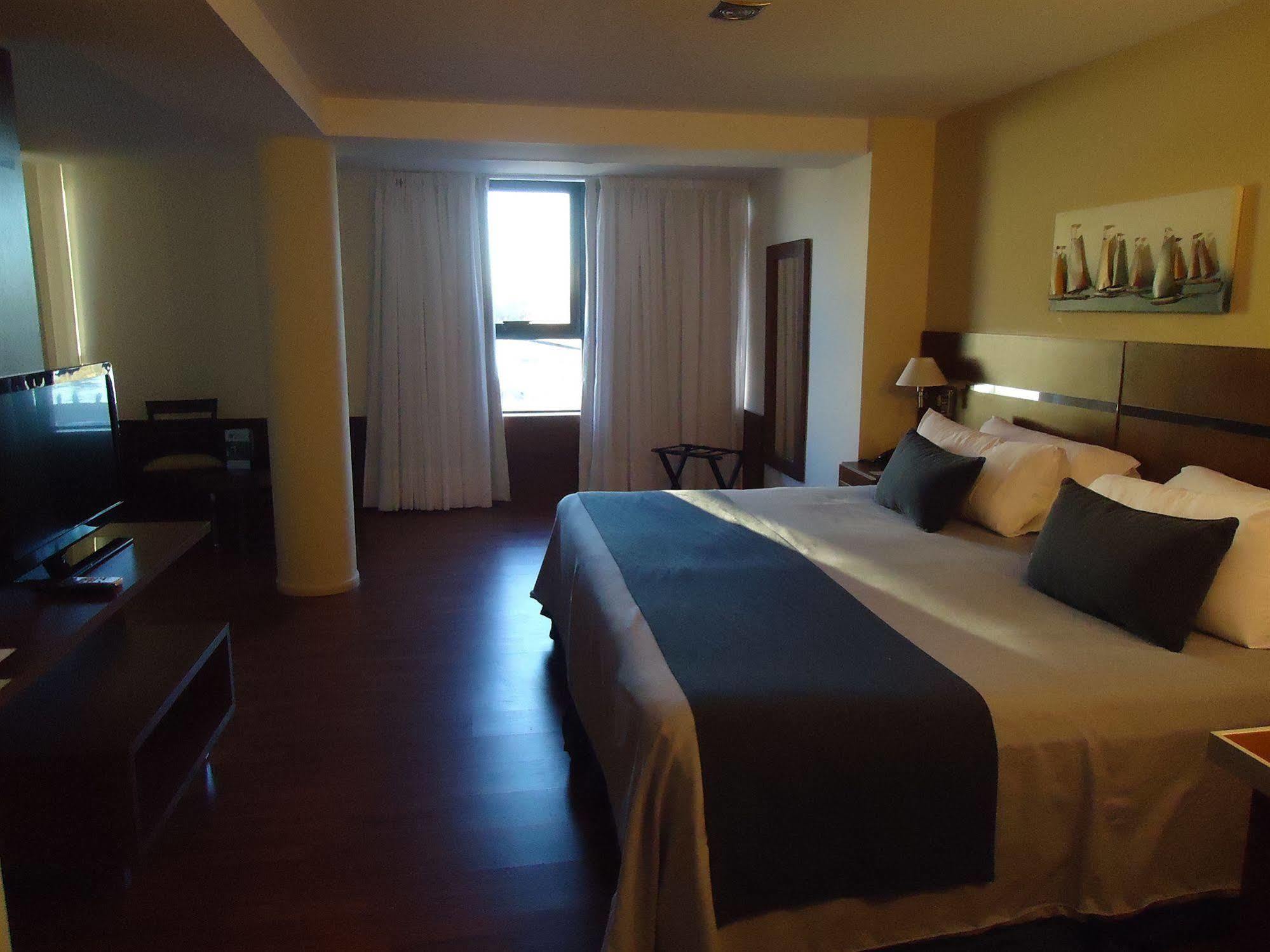 Puerto Amarras Hotel & Suites Santa Fe Esterno foto